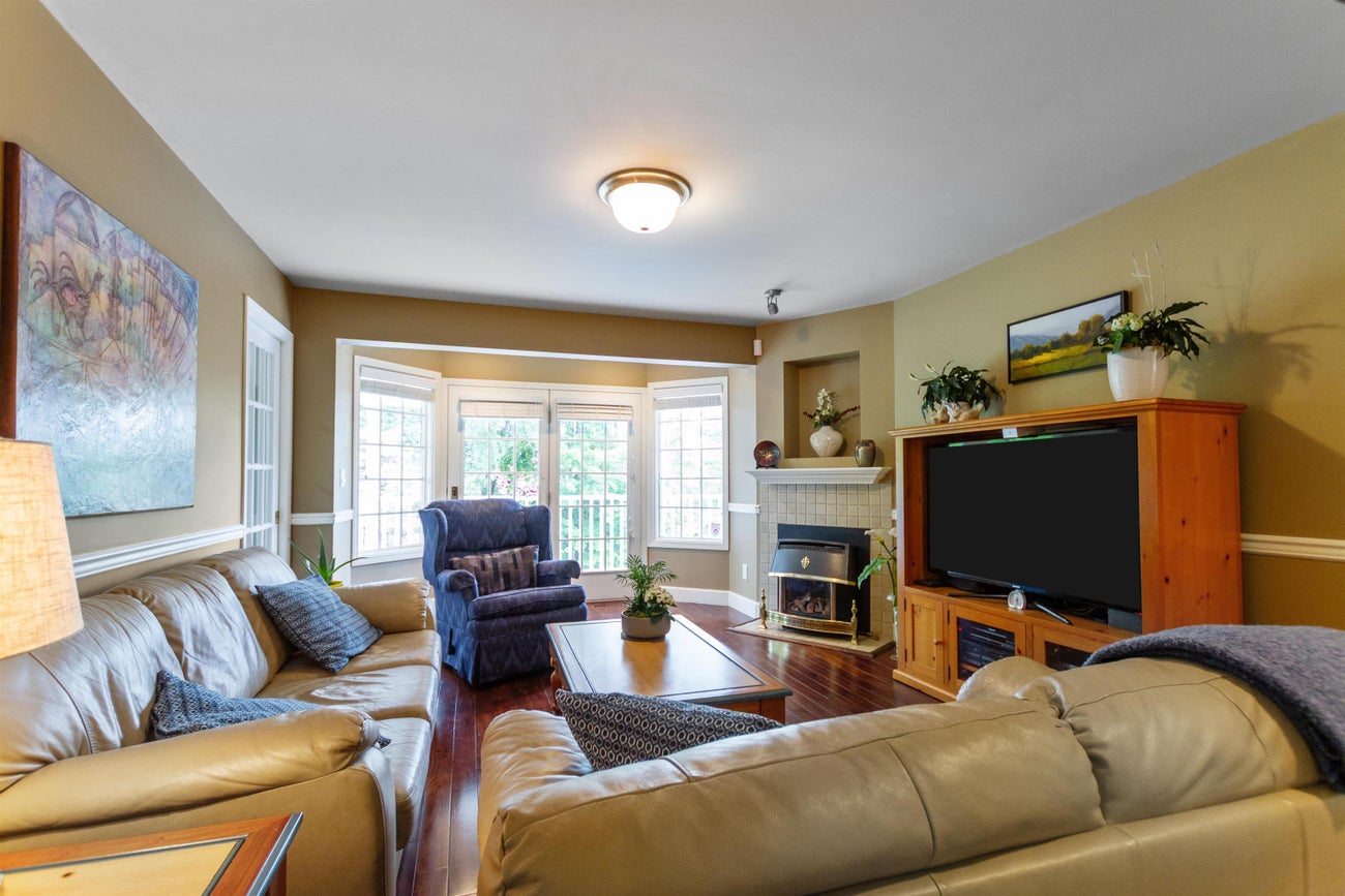 408 Riverview Crescent - Coquitlam East Single Family Residence for Sale, 5 Bedrooms (R3045337)# - 9