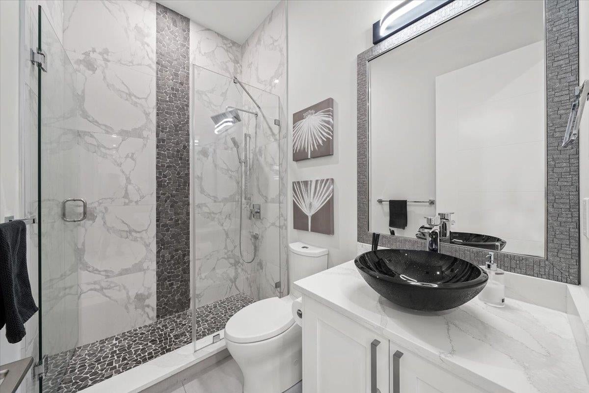 1041 Stewart Avenue - Maillardville Single Family Residence for Sale, 9 Bedrooms (R3045680)# - 14