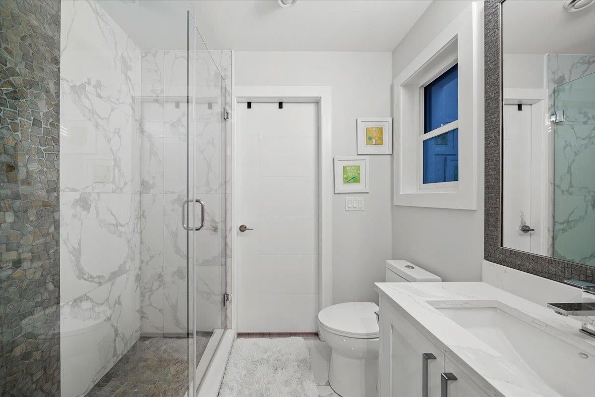 1041 Stewart Avenue - Maillardville Single Family Residence for Sale, 9 Bedrooms (R3045680)# - 24