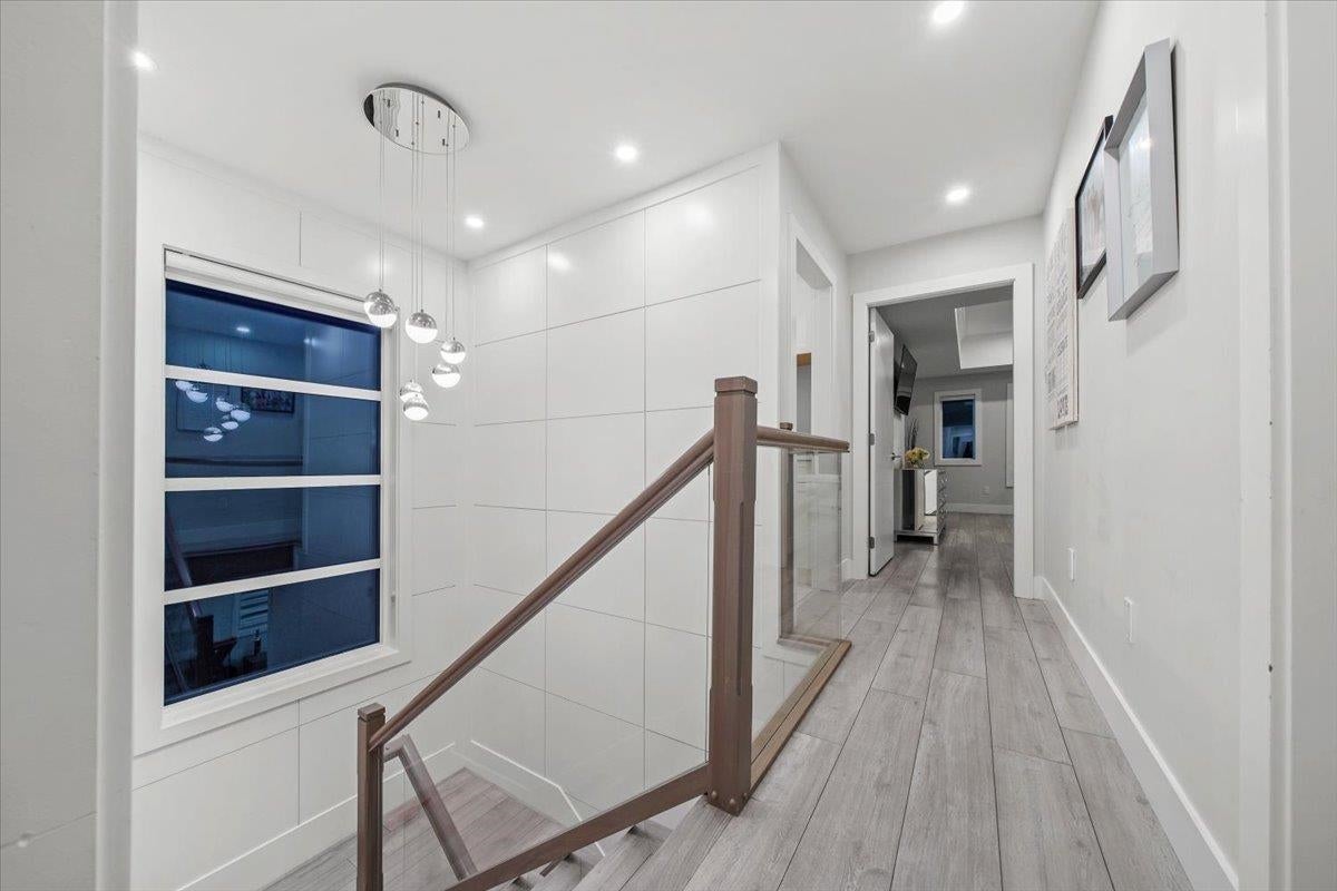 1041 Stewart Avenue - Maillardville Single Family Residence for Sale, 9 Bedrooms (R3045680)# - 27