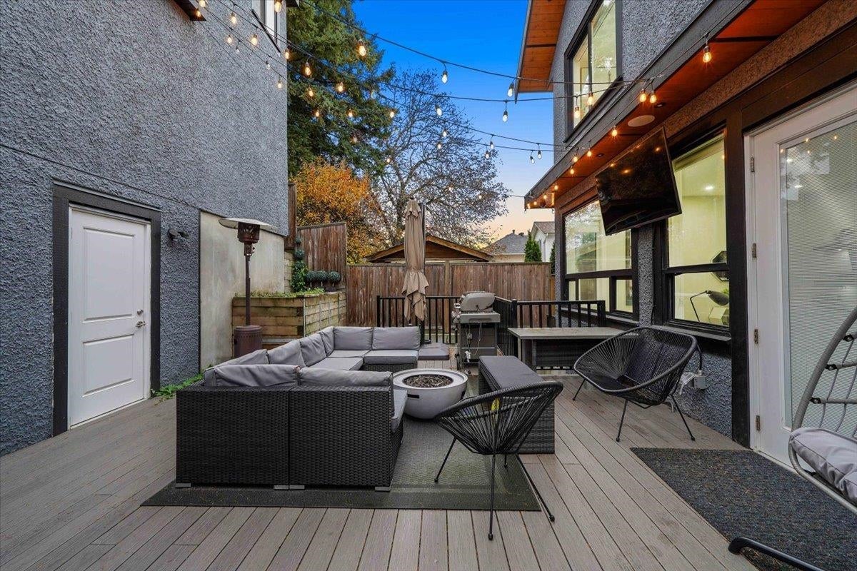 1041 Stewart Avenue - Maillardville Single Family Residence for Sale, 9 Bedrooms (R3045680)# - 36