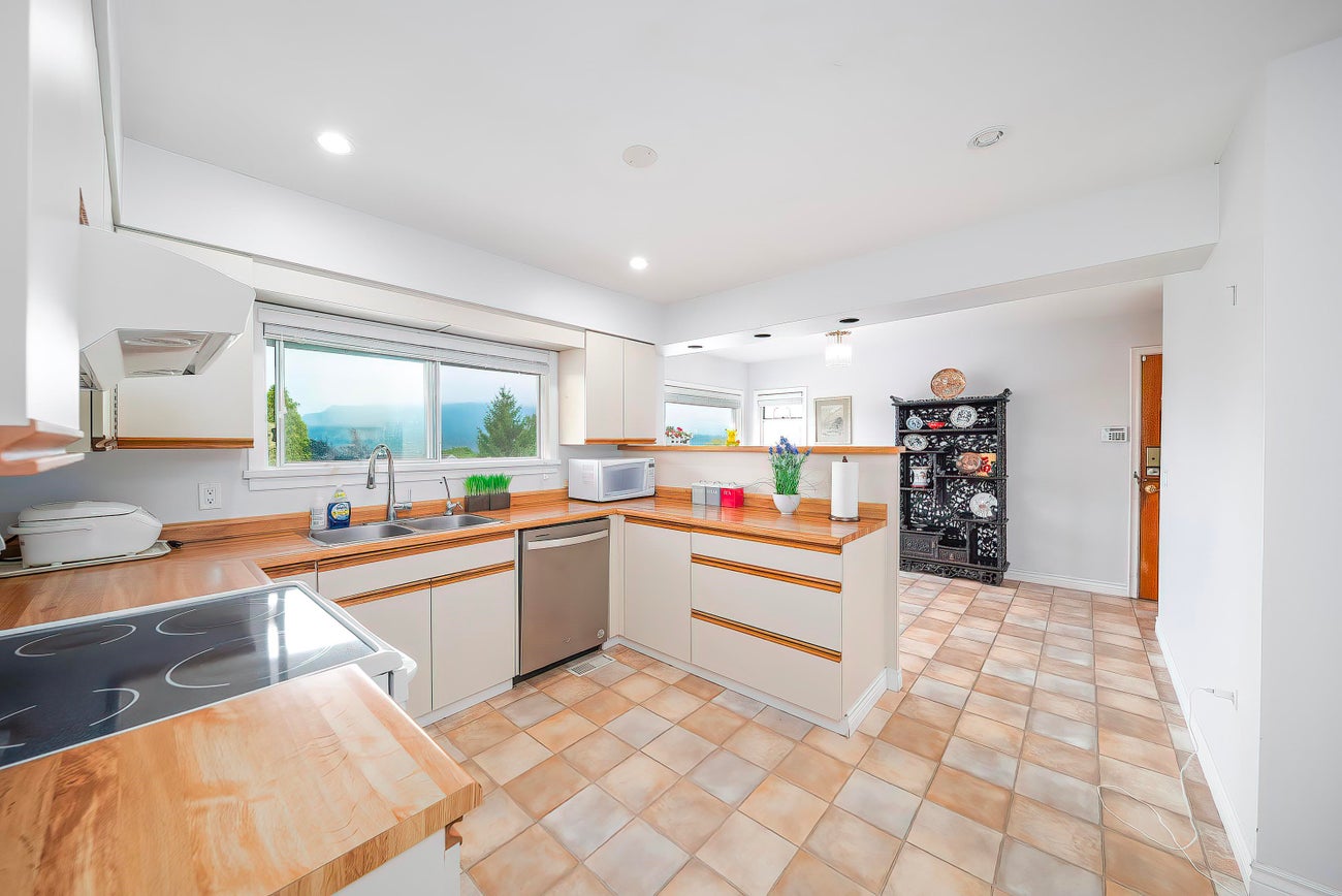 4066 Yale Street - Vancouver Heights Single Family Residence for Sale, 4 Bedrooms (R3045751)# - 11