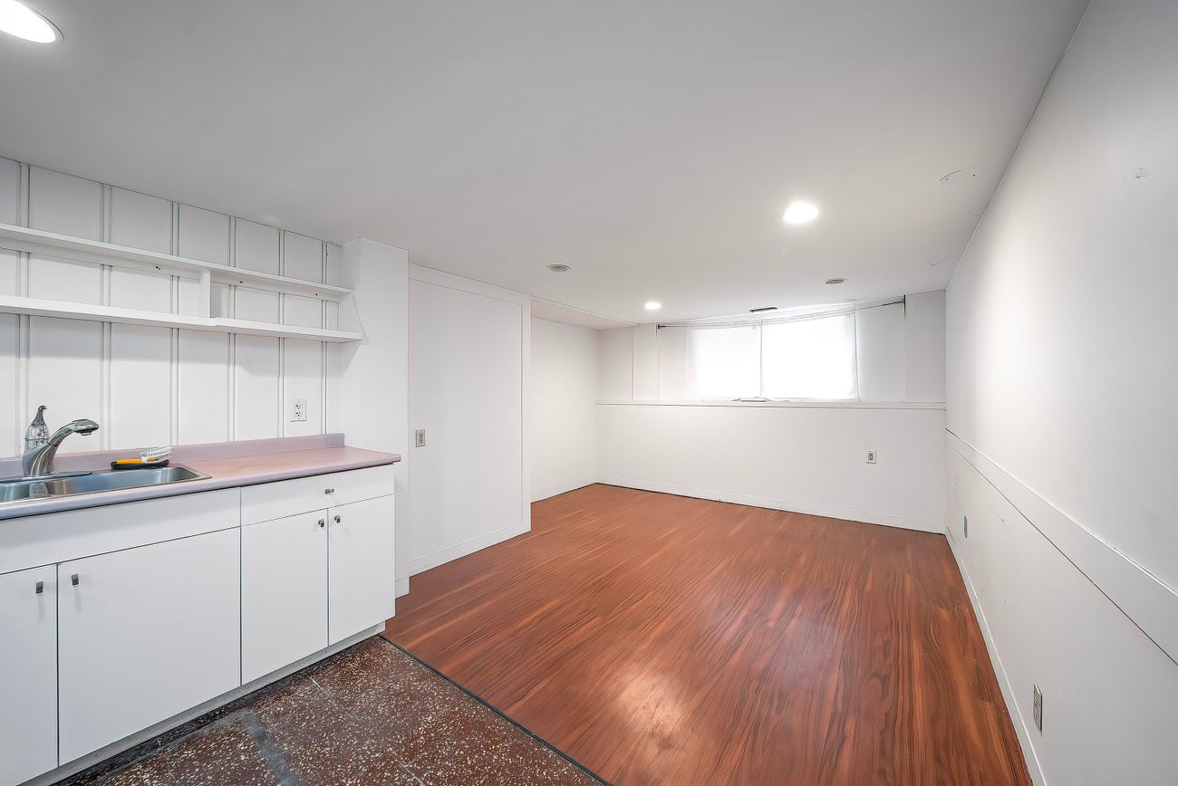 4066 Yale Street - Vancouver Heights Single Family Residence for Sale, 4 Bedrooms (R3045751)# - 21