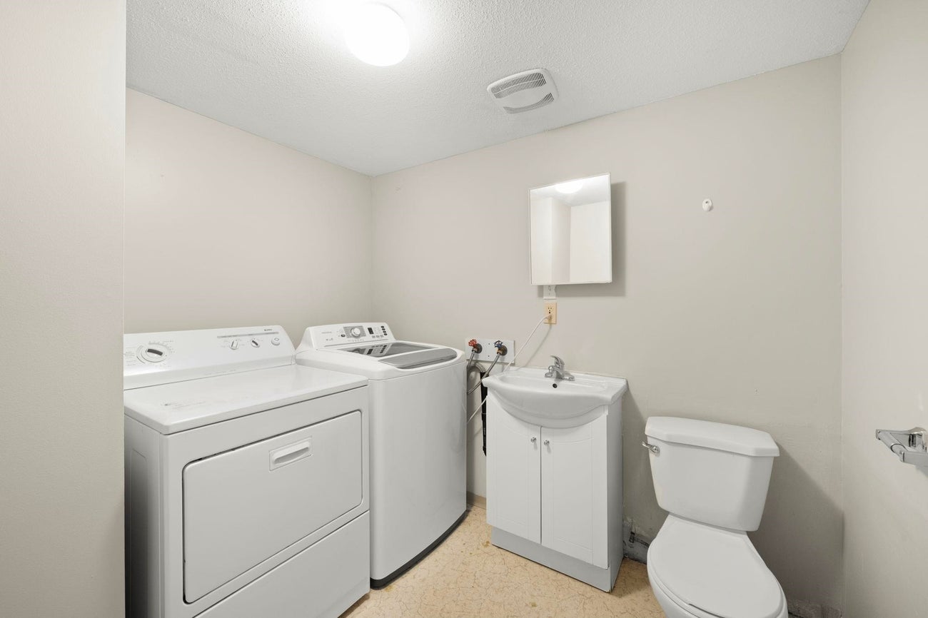 394 Hickey Drive - Coquitlam East Single Family Residence for Sale, 4 Bedrooms (R3045830) #36