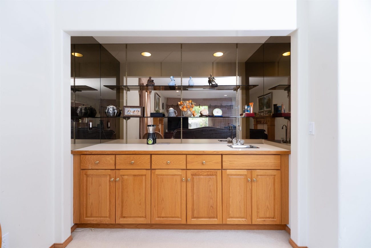 2248 Sicamous Avenue - Coquitlam East Single Family Residence for Sale, 7 Bedrooms (R3046229)# - 15