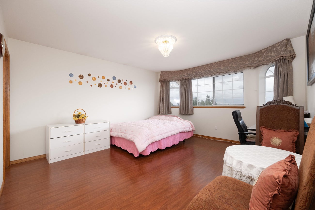 2248 Sicamous Avenue - Coquitlam East Single Family Residence for Sale, 7 Bedrooms (R3046229)# - 16