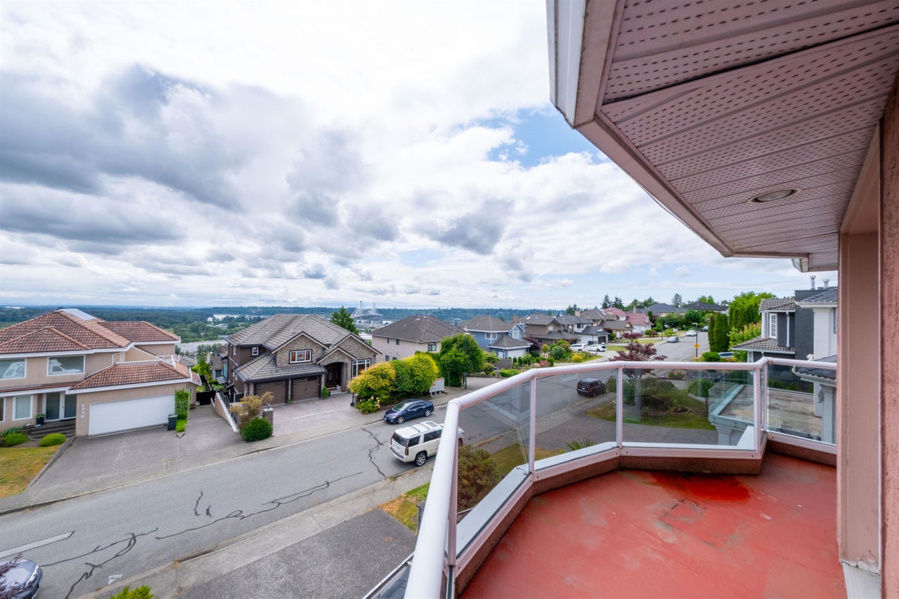 2248 Sicamous Avenue - Coquitlam East Single Family Residence for Sale, 7 Bedrooms (R3046229)# - 23