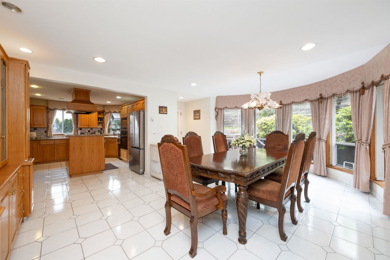 2248 Sicamous Avenue - Coquitlam East Single Family Residence for Sale, 7 Bedrooms (R3046229)# - 9