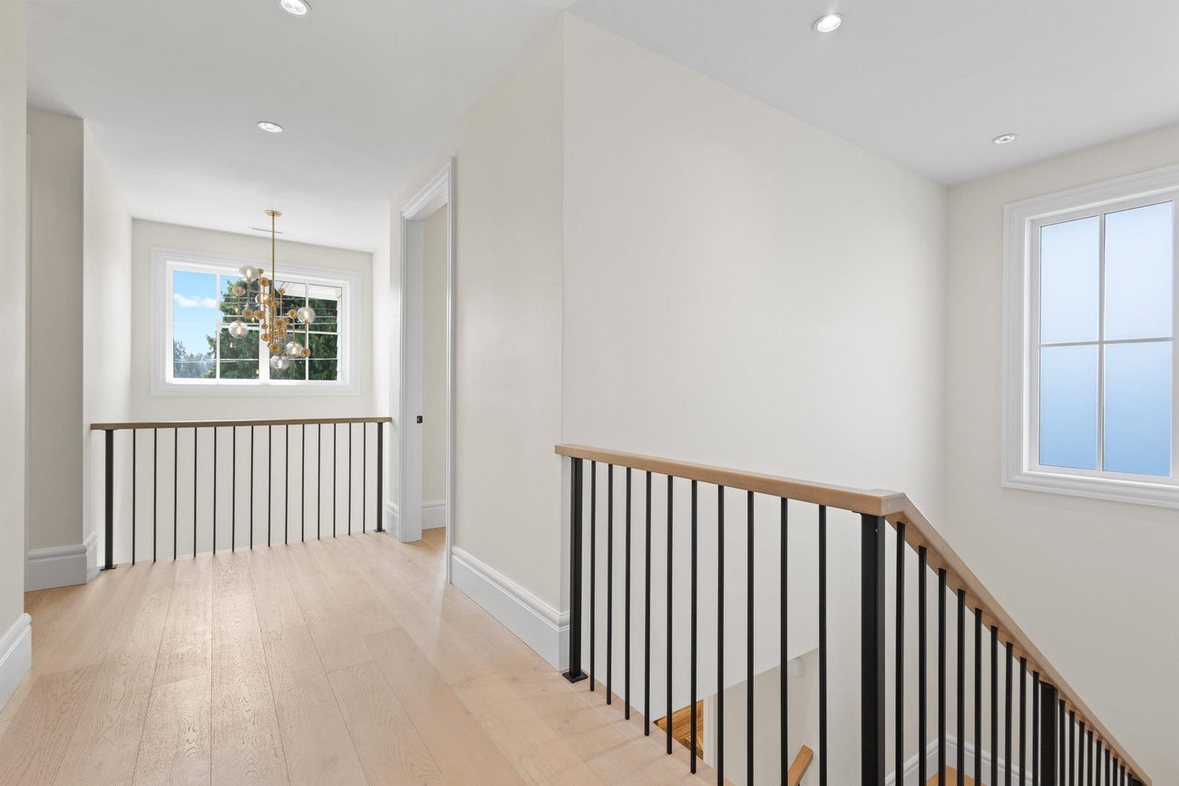 1115 Cottonwood Avenue - Central Coquitlam Single Family Residence for Sale, 5 Bedrooms (R3047316) #13