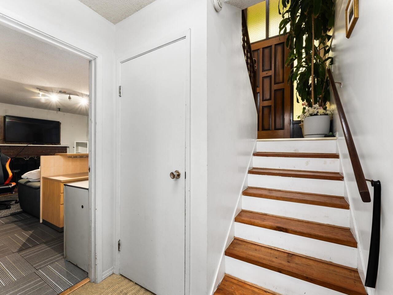 540 Schoolhouse Street - Central Coquitlam Single Family Residence for Sale, 4 Bedrooms (R3047661)# - 18