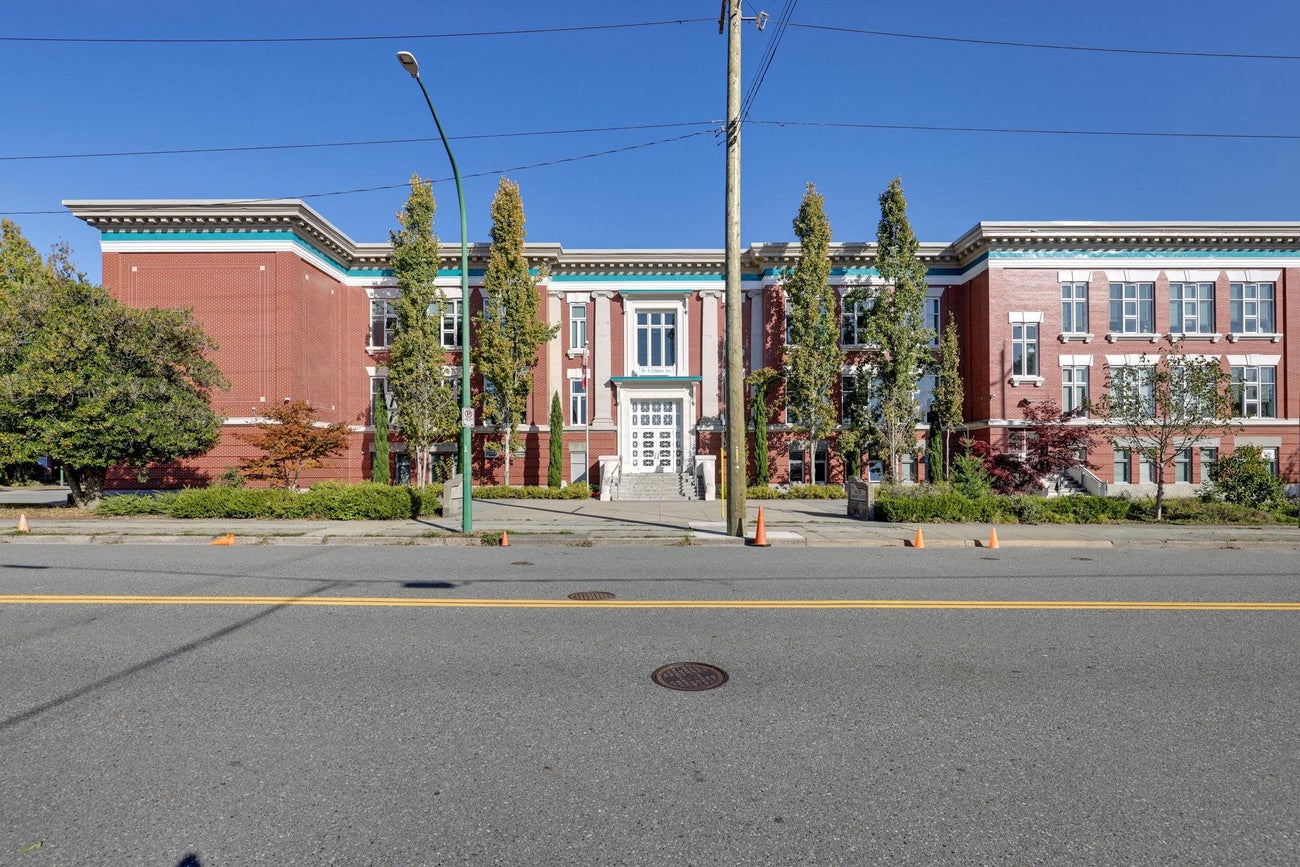 3929 Triumph Street - Vancouver Heights Single Family Residence for Sale, 3 Bedrooms (R3047793)# - 24