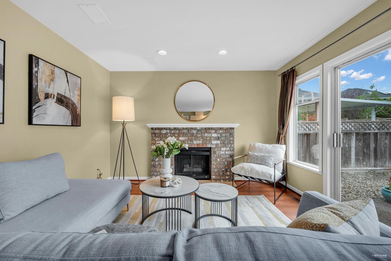 1830 Walnut Crescent - Central Coquitlam Single Family Residence for Sale, 5 Bedrooms (R3048029) #11