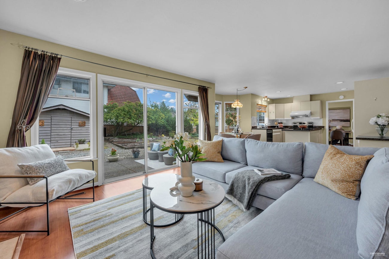 1830 Walnut Crescent - Central Coquitlam Single Family Residence for Sale, 5 Bedrooms (R3048029)# - 13