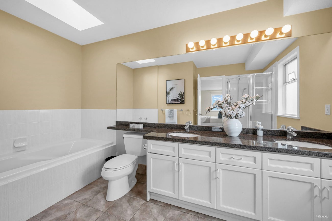 1830 Walnut Crescent - Central Coquitlam Single Family Residence for Sale, 5 Bedrooms (R3048029)# - 24