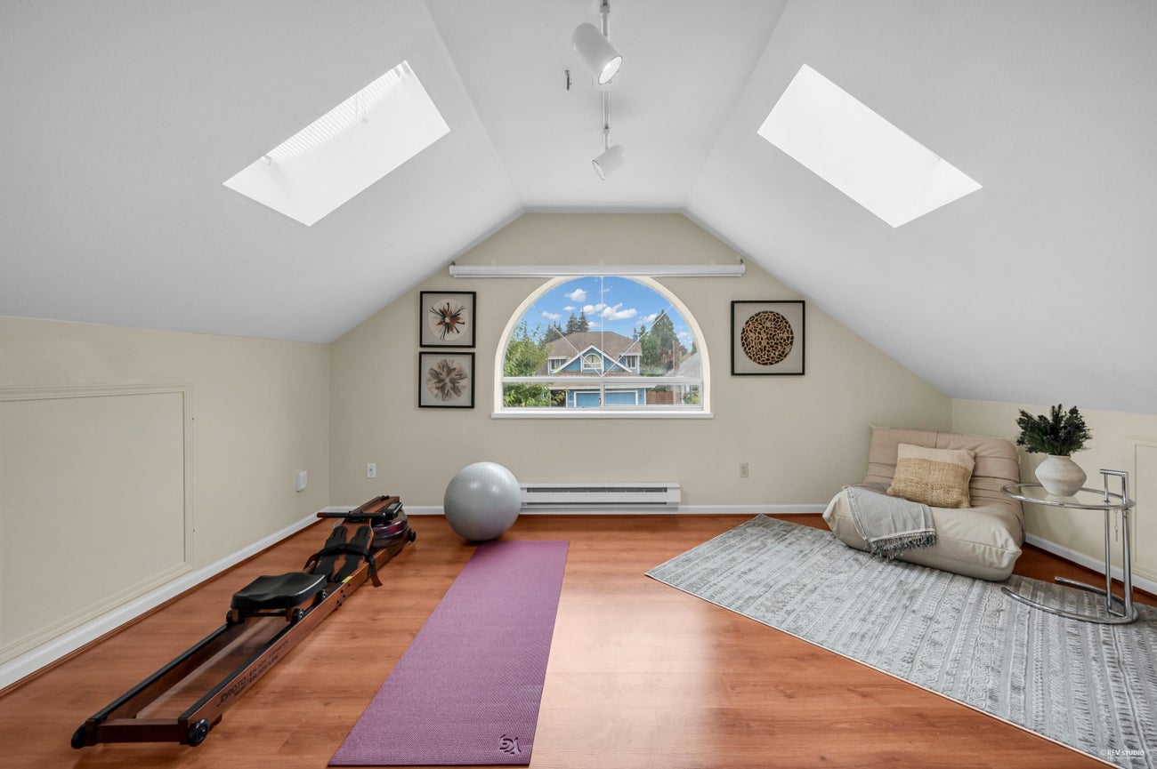 1830 Walnut Crescent - Central Coquitlam Single Family Residence for Sale, 5 Bedrooms (R3048029) #30