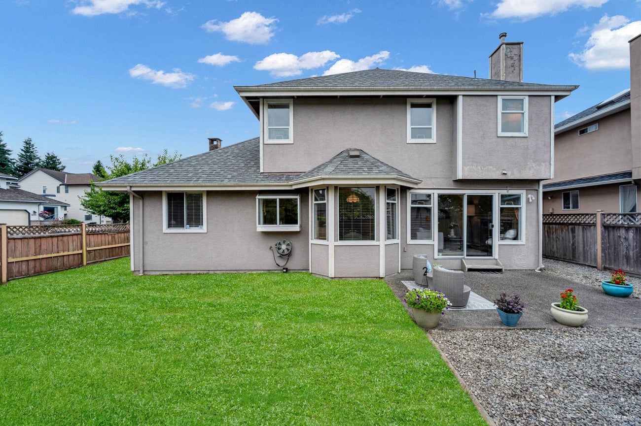 1830 Walnut Crescent - Central Coquitlam Single Family Residence for Sale, 5 Bedrooms (R3048029)# - 35