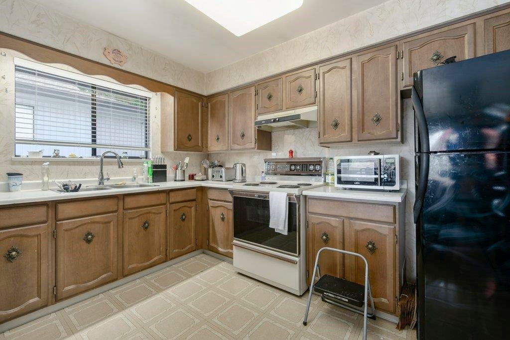 8194 Woodlake Court - Government Road Single Family Residence for Sale, 4 Bedrooms (R3048094)# - 15