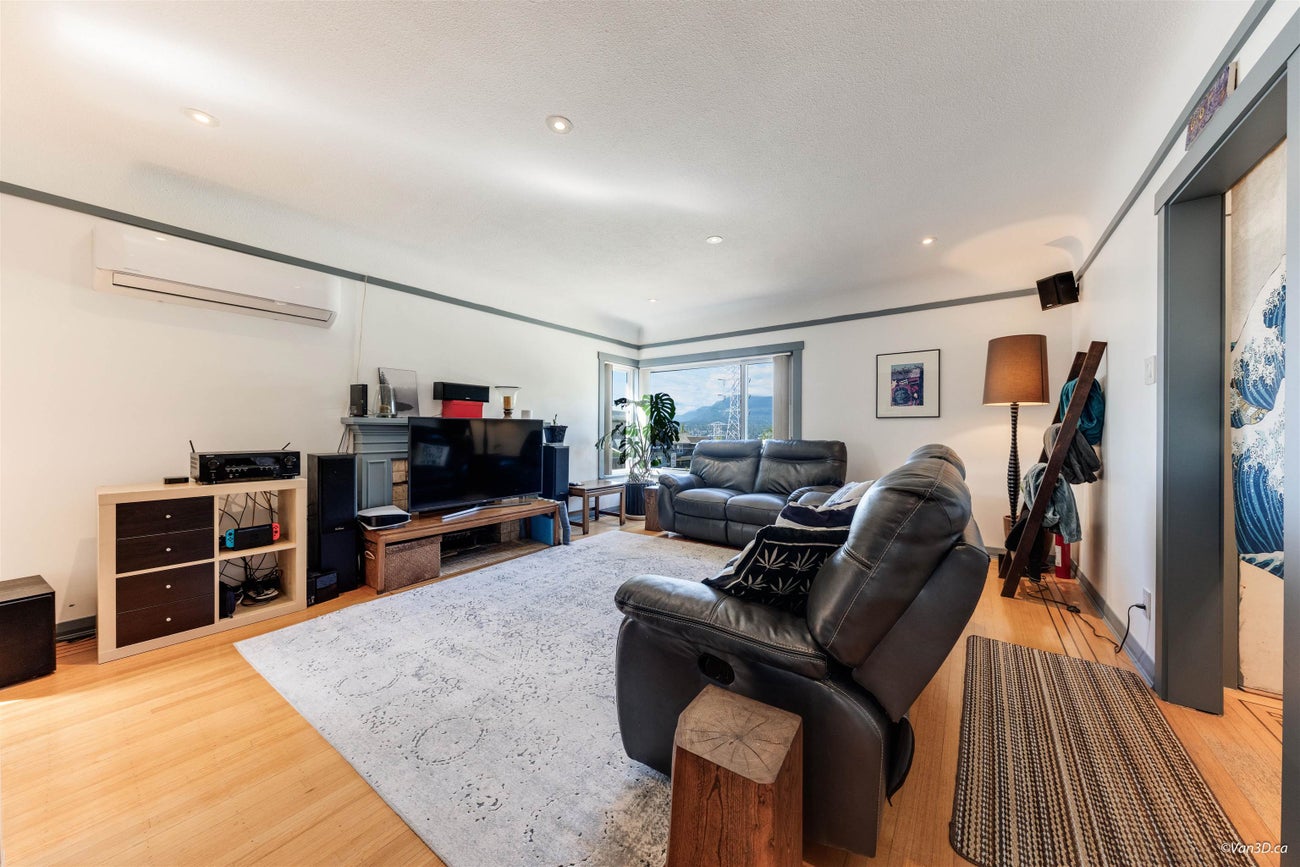 3726 Trinity Street - Vancouver Heights Single Family Residence for Sale, 4 Bedrooms (R3048471) #4