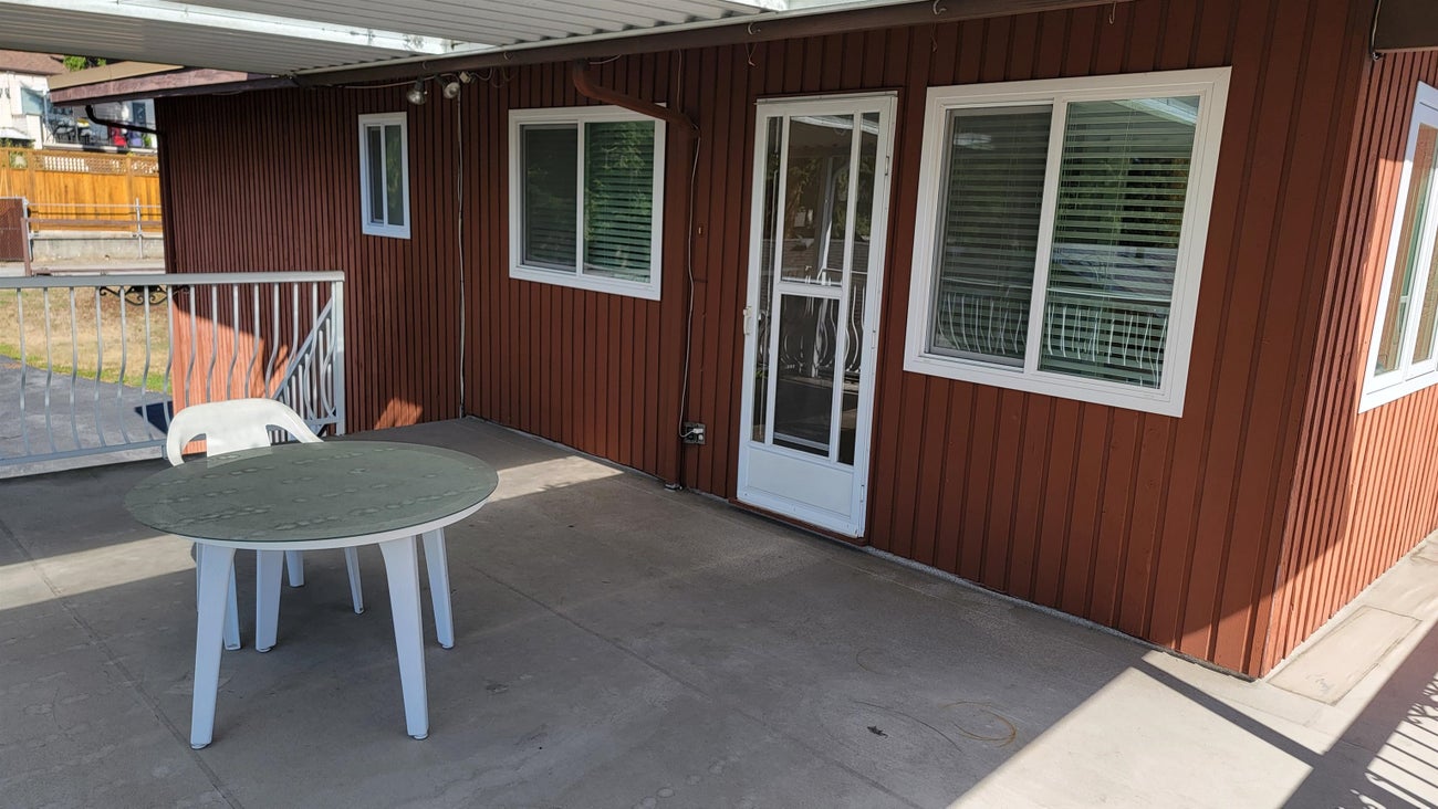 2395 Austin Avenue - Central Coquitlam Single Family Residence for Sale, 5 Bedrooms (R3049046) #13