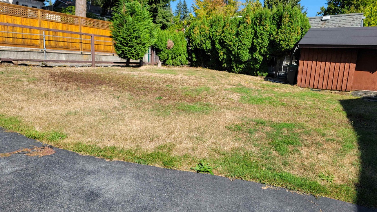 2395 Austin Avenue - Central Coquitlam Single Family Residence for Sale, 5 Bedrooms (R3049046) #19