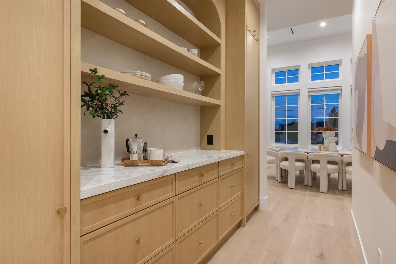 2141 Palliser Avenue - Central Coquitlam Single Family Residence for Sale, 7 Bedrooms (R3049409)# - 13