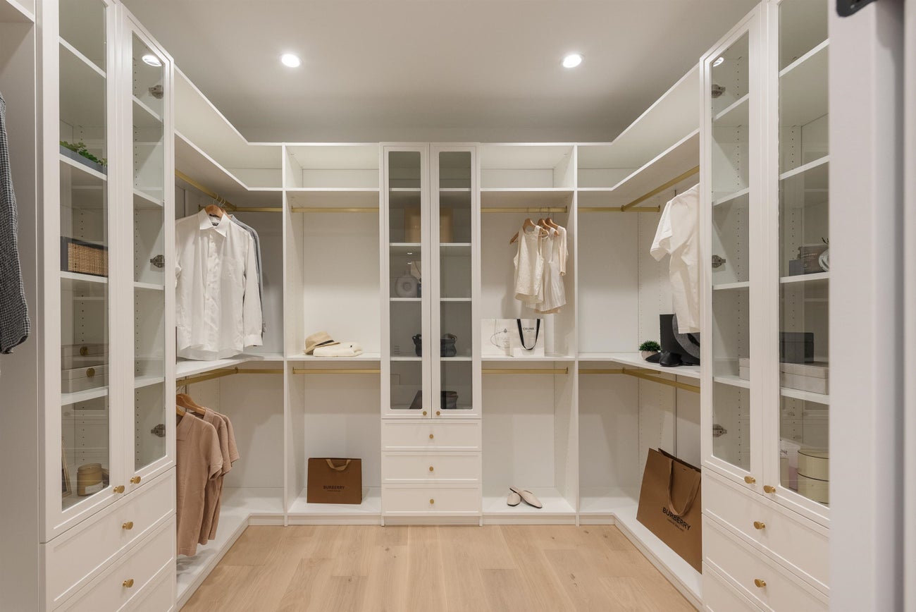 2141 Palliser Avenue - Central Coquitlam Single Family Residence for Sale, 7 Bedrooms (R3049409)# - 23