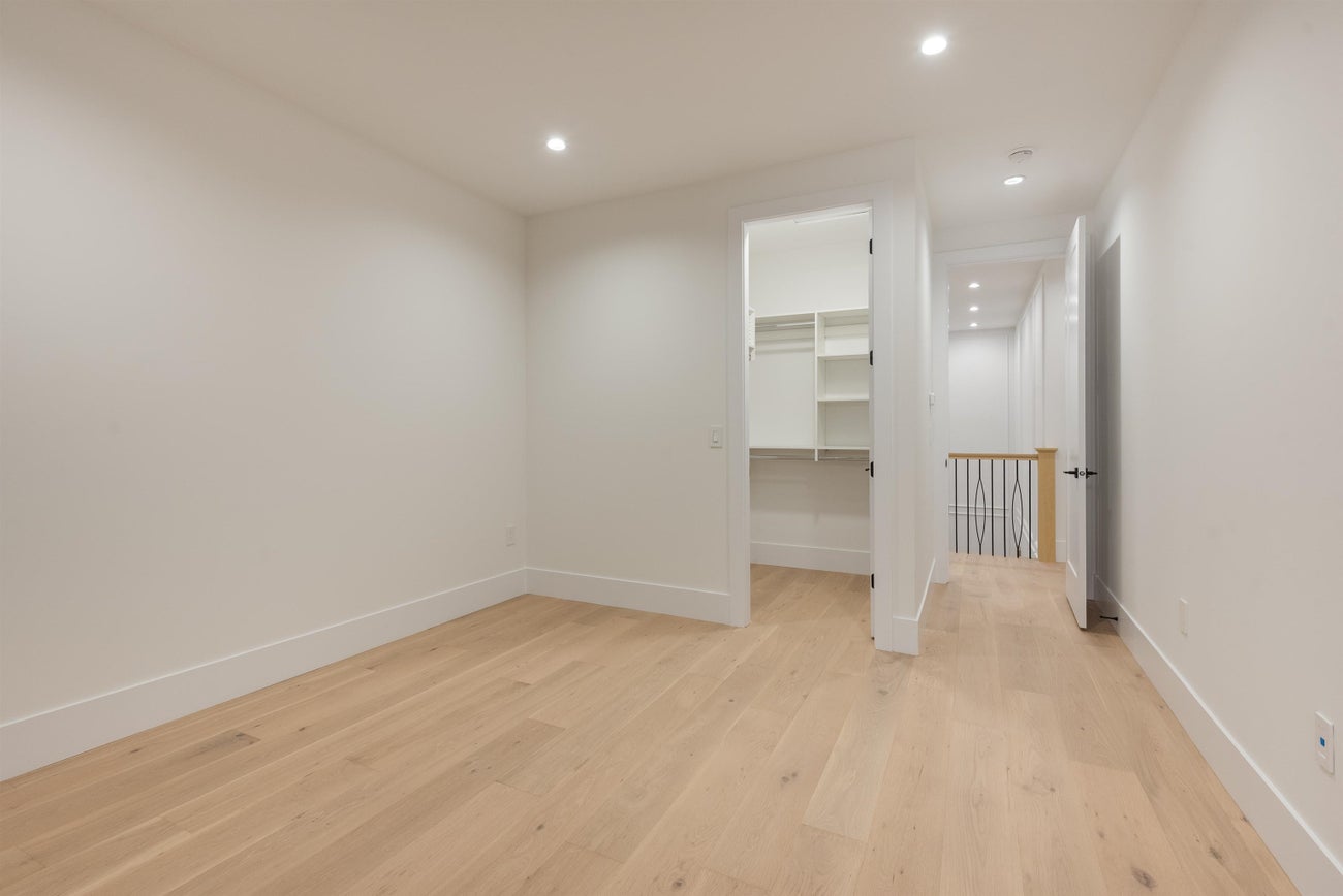 2141 Palliser Avenue - Central Coquitlam Single Family Residence for Sale, 7 Bedrooms (R3049409)# - 26