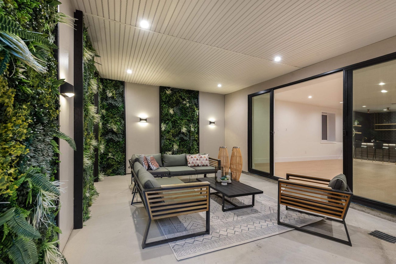 2141 Palliser Avenue - Central Coquitlam Single Family Residence for Sale, 7 Bedrooms (R3049409)# - 33