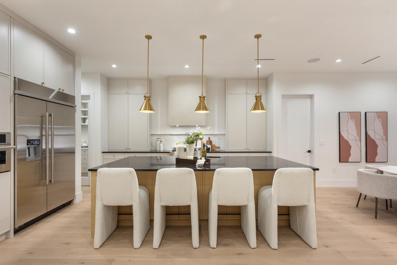 2141 Palliser Avenue - Central Coquitlam Single Family Residence for Sale, 7 Bedrooms (R3049409)# - 4