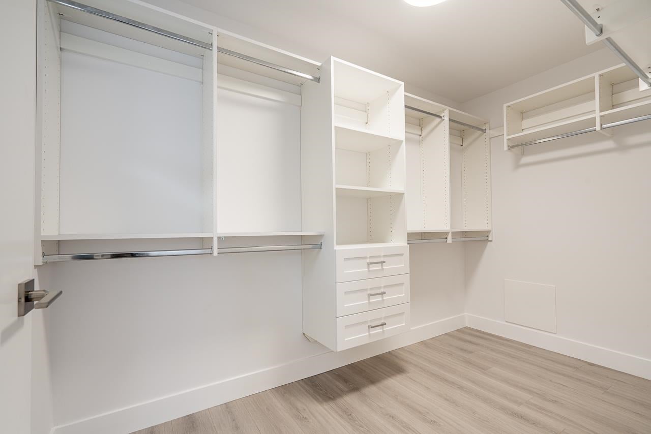 947 Walls Avenue - Maillardville Single Family Residence for Sale, 4 Bedrooms (R3049538)# - 15