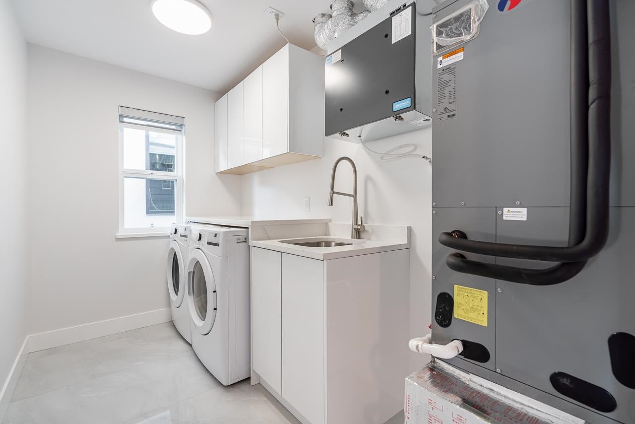 947 Walls Avenue - Maillardville Single Family Residence for Sale, 4 Bedrooms (R3049538)# - 20