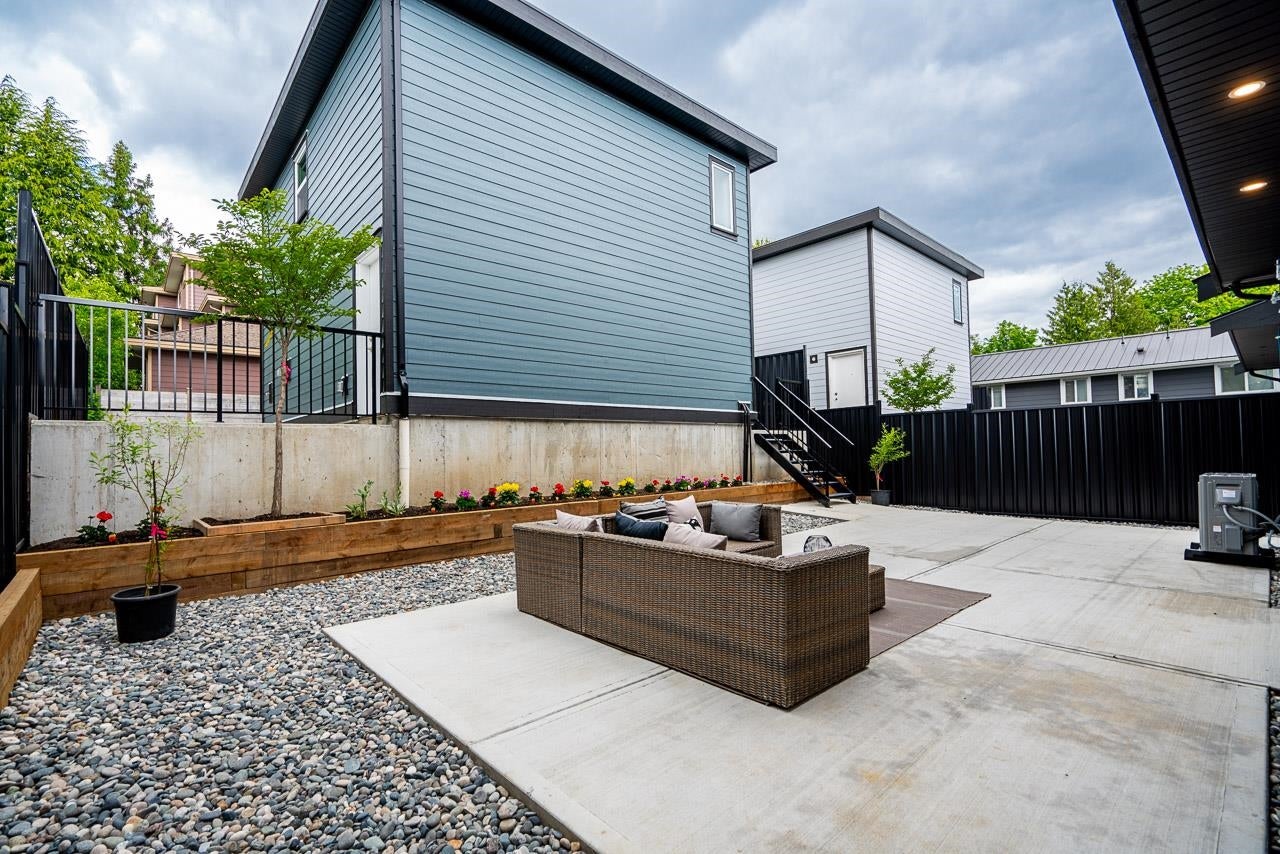 947 Walls Avenue - Maillardville Single Family Residence for Sale, 4 Bedrooms (R3049538) #26