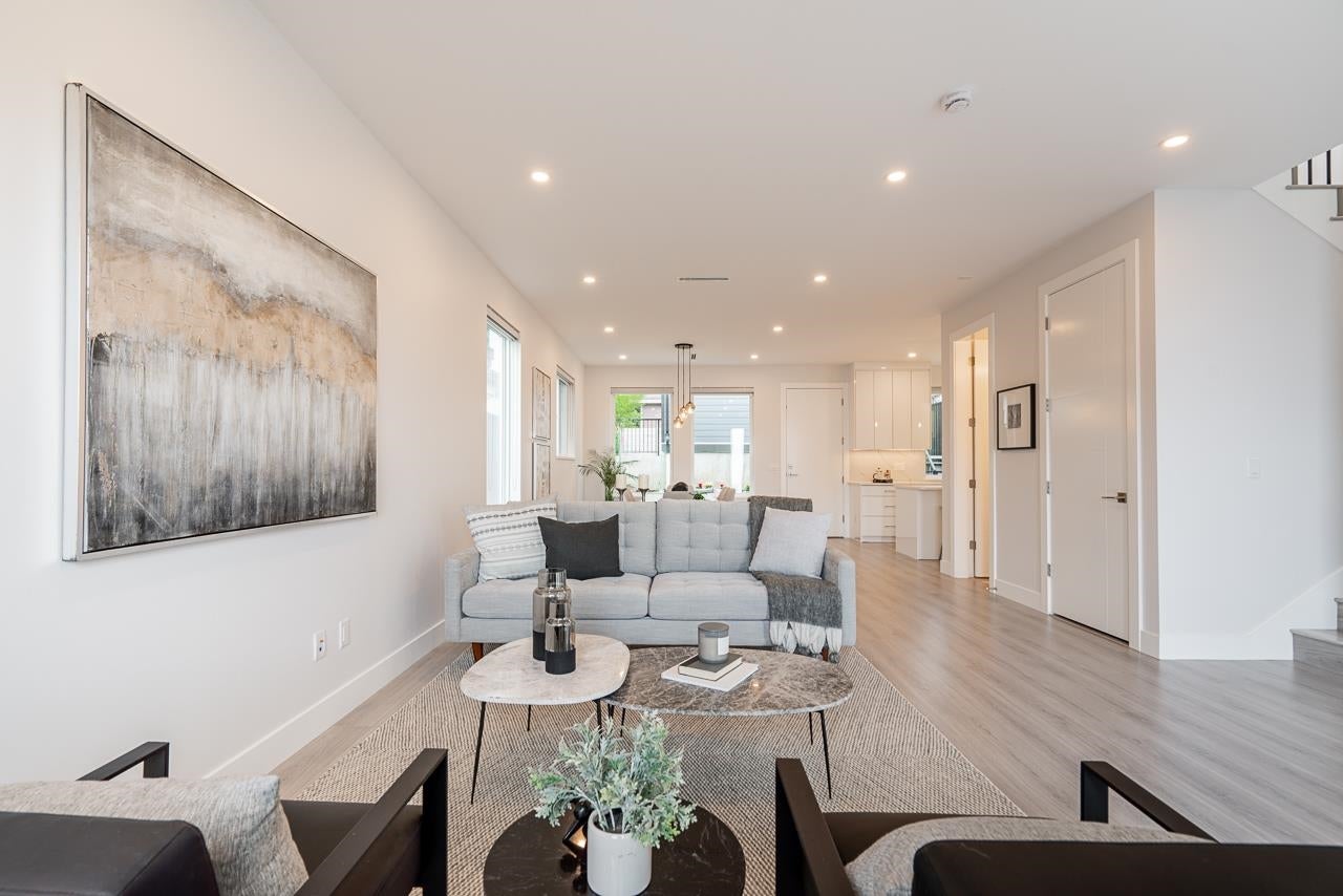 947 Walls Avenue - Maillardville Single Family Residence for Sale, 4 Bedrooms (R3049538)# - 4