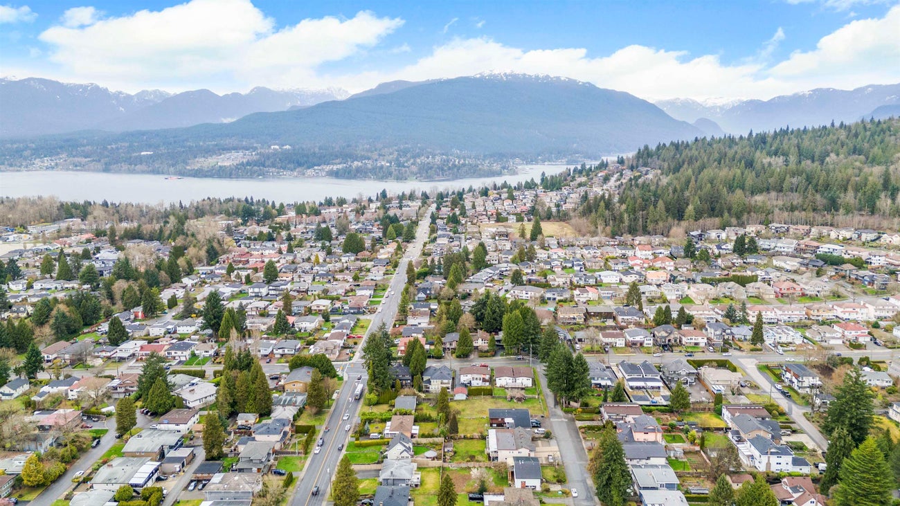 1371 Duthie Avenue - Sperling-Duthie Single Family Residence for Sale, 4 Bedrooms (R3049644)# - 24