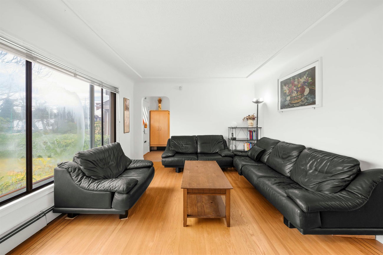 1371 Duthie Avenue - Sperling-Duthie Single Family Residence for Sale, 4 Bedrooms (R3049644)# - 3