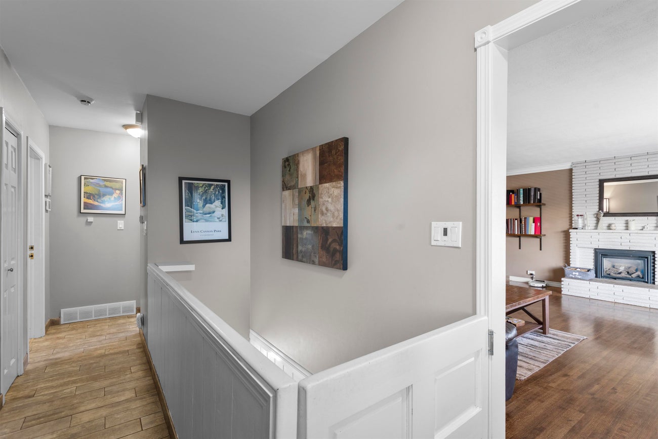1419 Austin Avenue - Central Coquitlam Single Family Residence for Sale, 5 Bedrooms (R3050460) #11