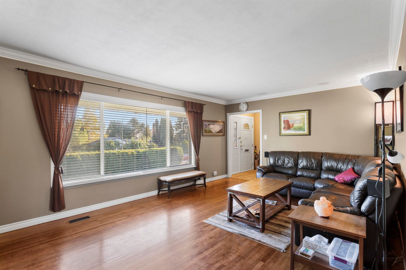 1419 Austin Avenue - Central Coquitlam Single Family Residence for Sale, 5 Bedrooms (R3050460) #5