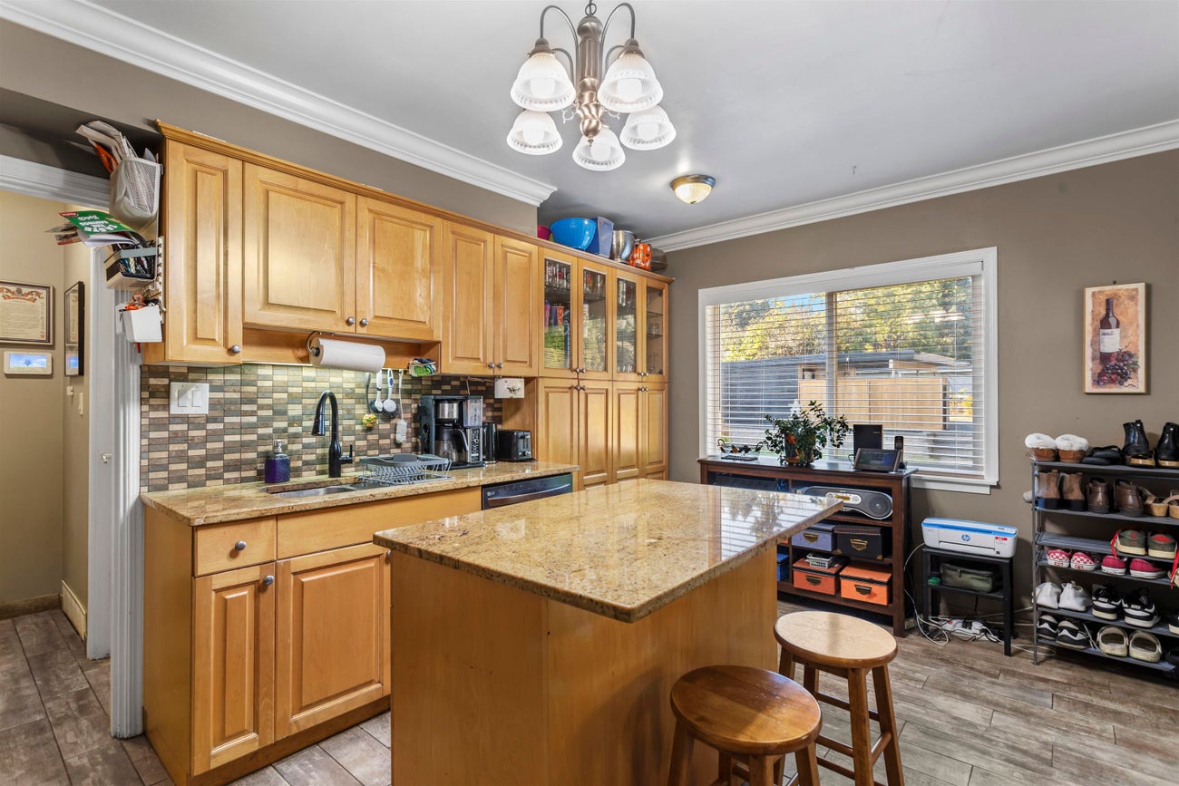 1419 Austin Avenue - Central Coquitlam Single Family Residence for Sale, 5 Bedrooms (R3050460) #7