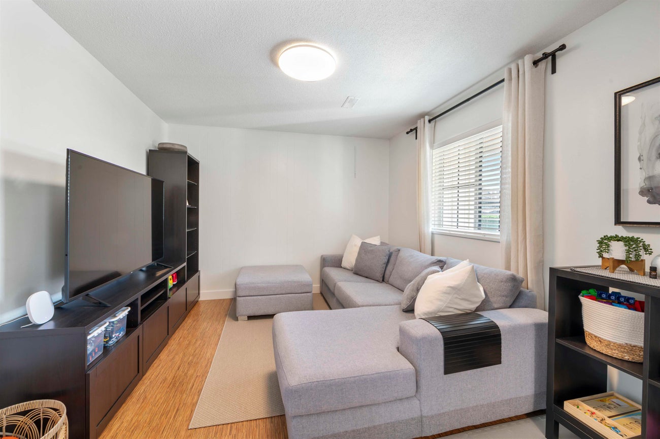 1419 Haversley Avenue - Central Coquitlam Single Family Residence for Sale, 5 Bedrooms (R3050530) #24
