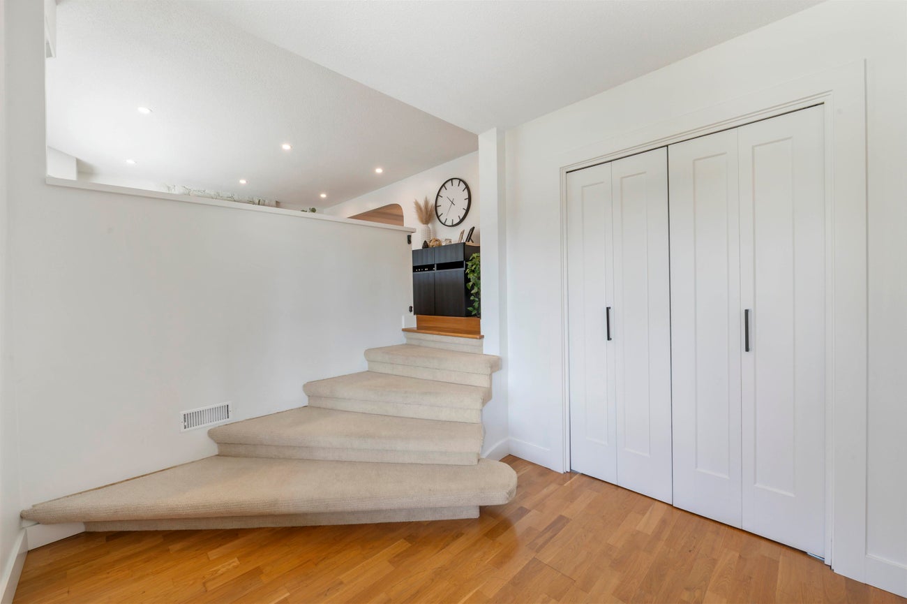 1419 Haversley Avenue - Central Coquitlam Single Family Residence for Sale, 5 Bedrooms (R3050530) #26