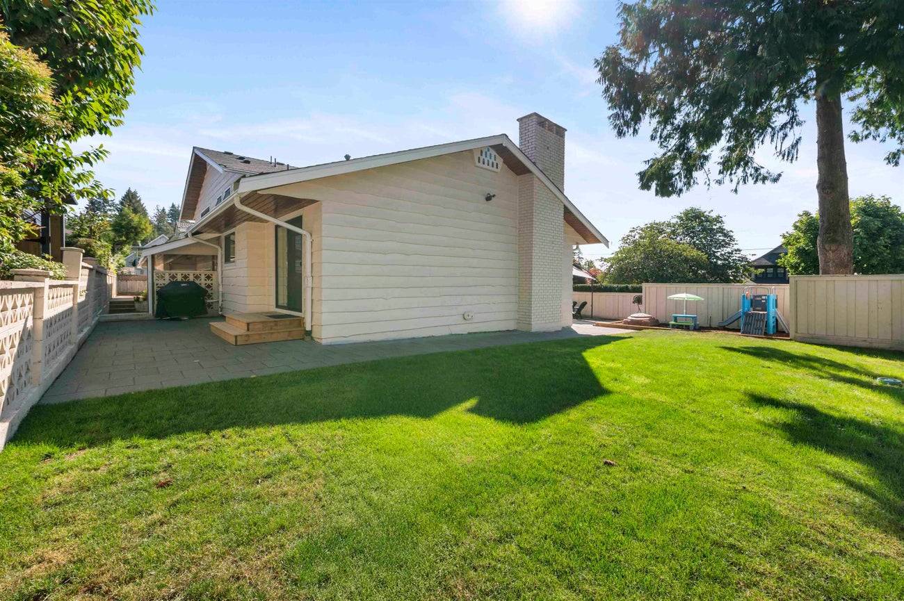 1419 Haversley Avenue - Central Coquitlam Single Family Residence for Sale, 5 Bedrooms (R3050530) #28