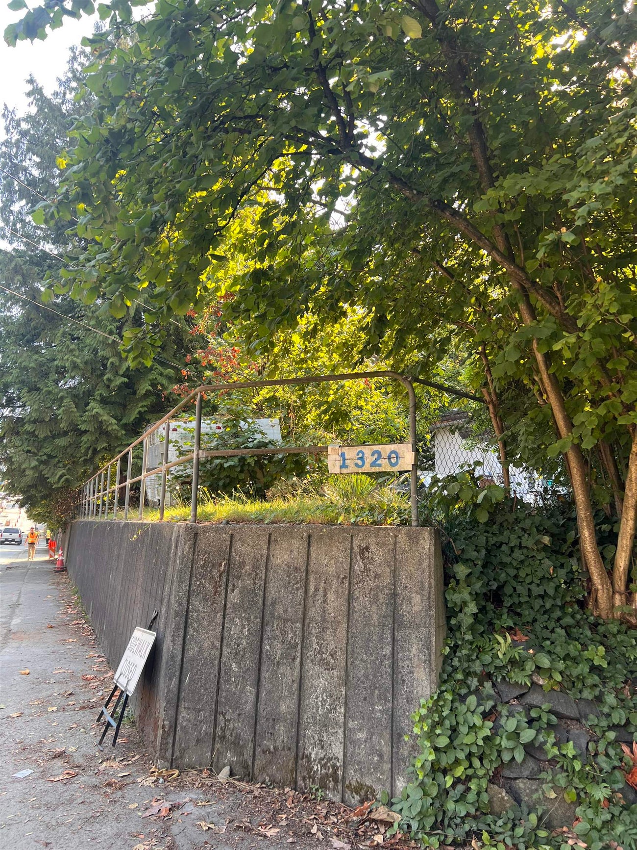 1320 Austin Avenue - Central Coquitlam Single Family Residence for Sale, 4 Bedrooms (R3050648) #6
