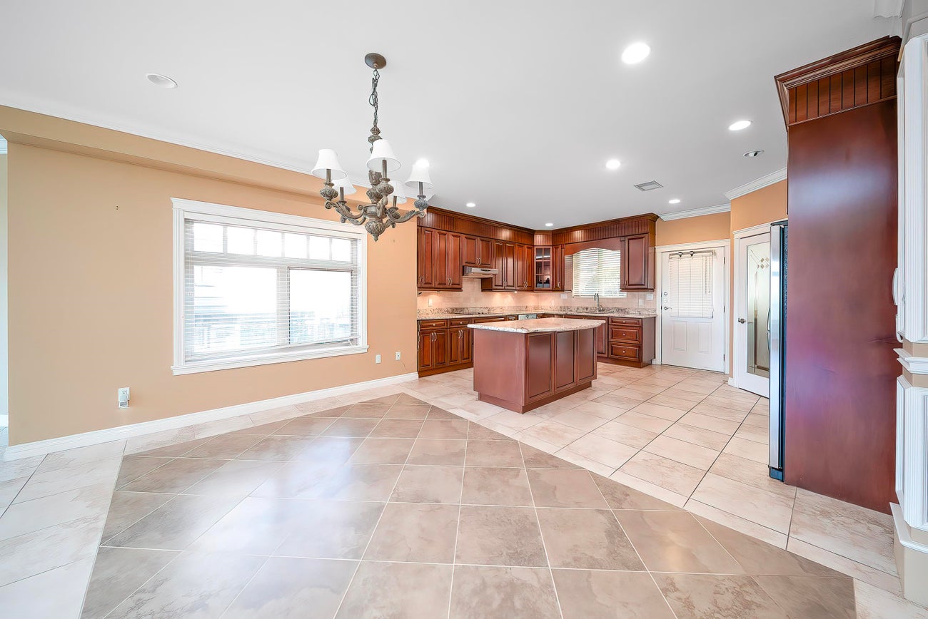 7371 Union Street - Simon Fraser Univer. Single Family Residence for Sale, 6 Bedrooms (R3050702) #11