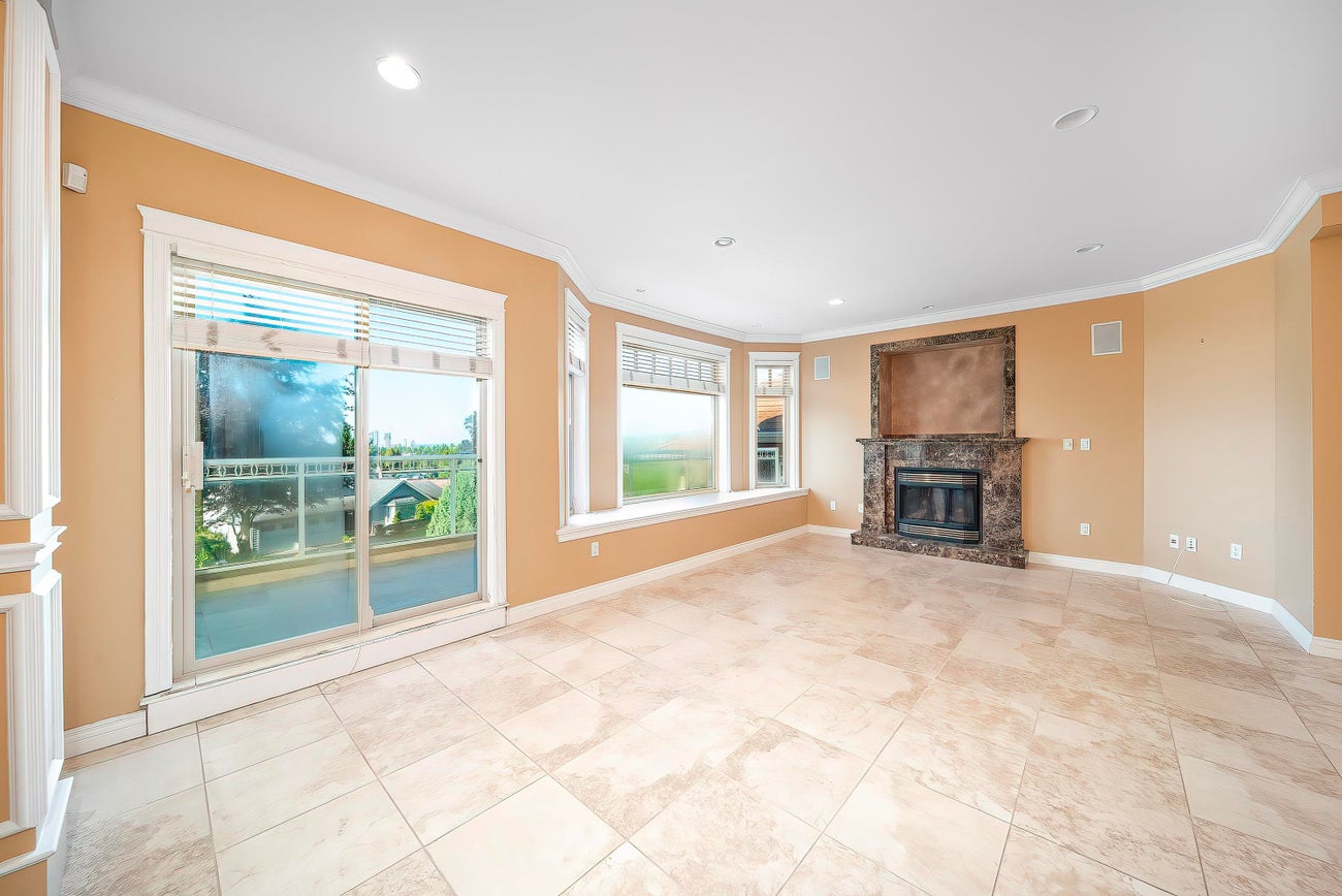 7371 Union Street - Simon Fraser Univer. Single Family Residence for Sale, 6 Bedrooms (R3050702) #9