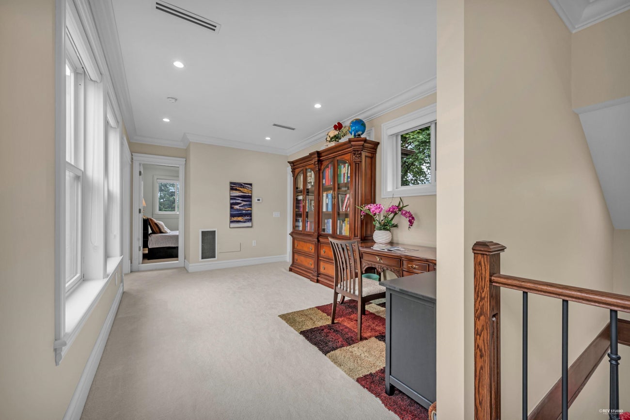 3601 Lynndale Crescent - Government Road Single Family Residence for Sale, 9 Bedrooms (R3051116)# - 21