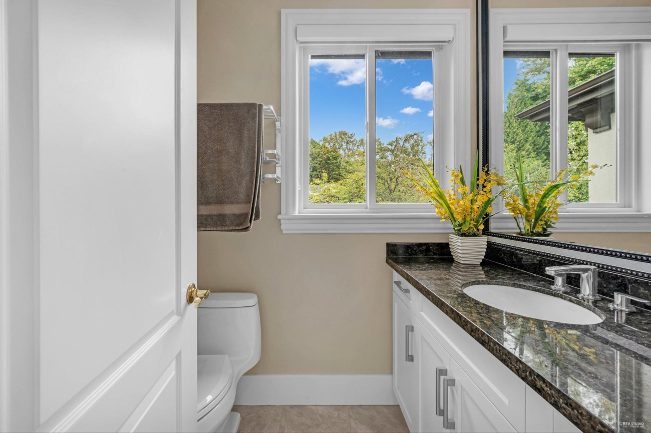 3601 Lynndale Crescent - Government Road Single Family Residence for Sale, 9 Bedrooms (R3051116)# - 29