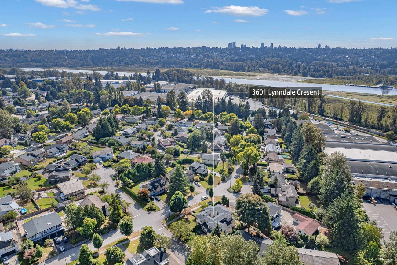 3601 Lynndale Crescent - Government Road Single Family Residence for Sale, 9 Bedrooms (R3051116)# - 37