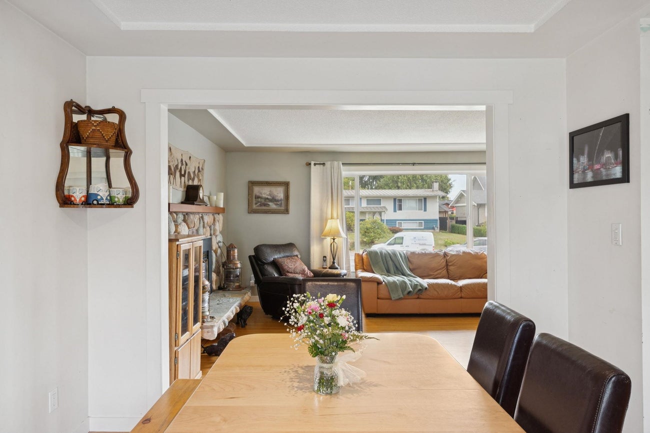 558 Draycott Street - Central Coquitlam Single Family Residence for Sale, 4 Bedrooms (R3051211) #10