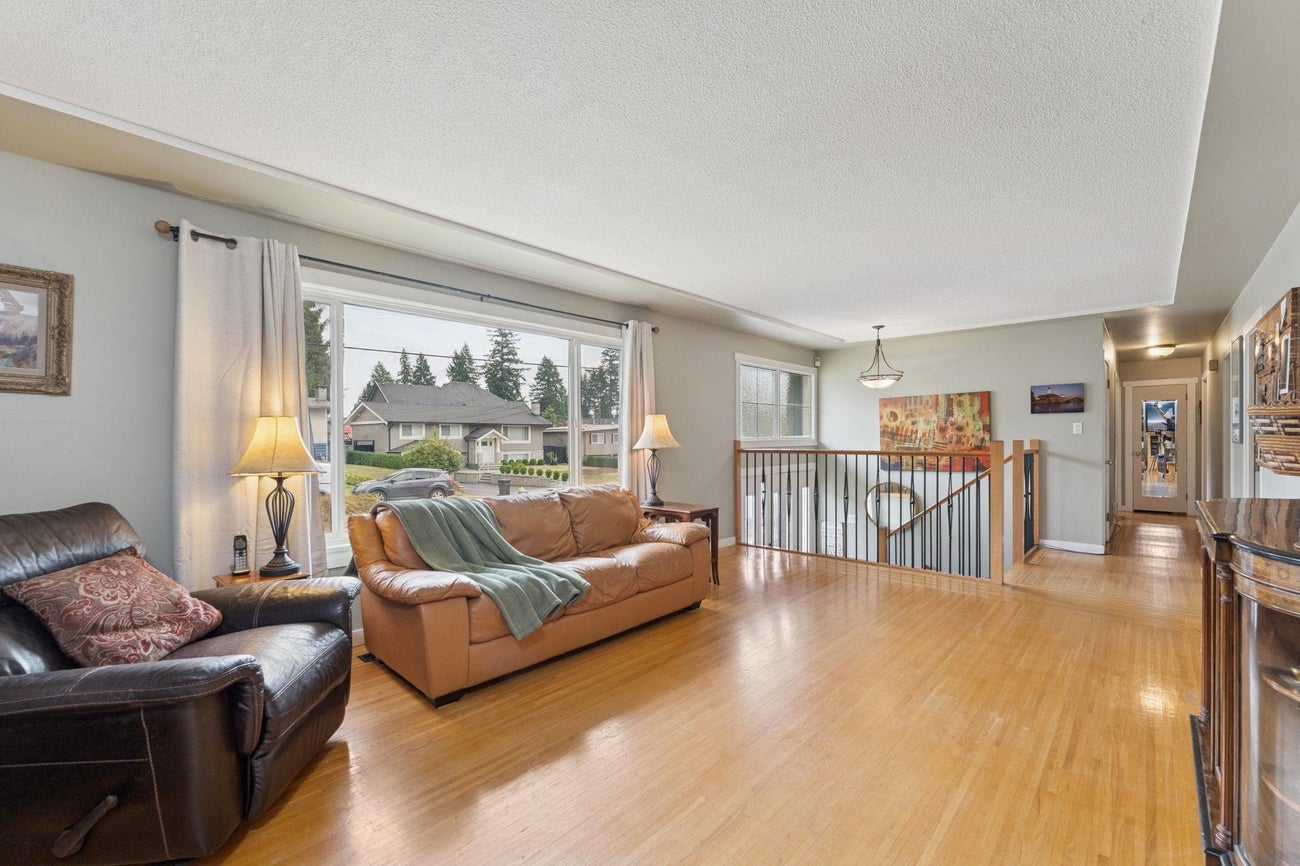 558 Draycott Street - Central Coquitlam Single Family Residence for Sale, 4 Bedrooms (R3051211) #4