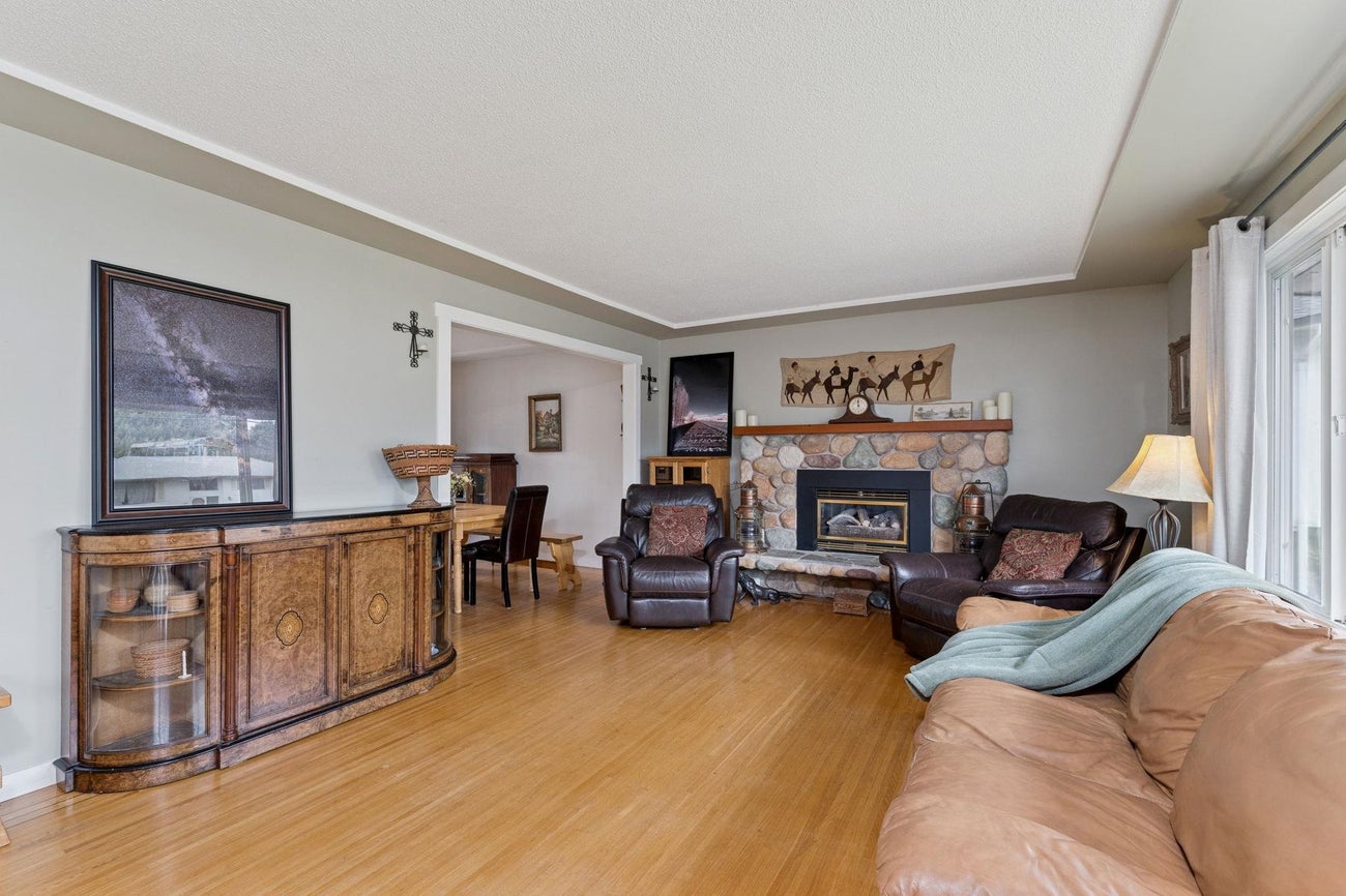 558 Draycott Street - Central Coquitlam Single Family Residence for Sale, 4 Bedrooms (R3051211) #7